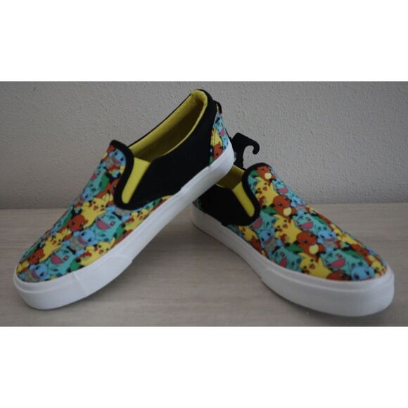 Pokémon BBPK42GU002 Boy's Sz 6 Black Multi Character Low Top Slip-On Shoes - Picture 1 of 9